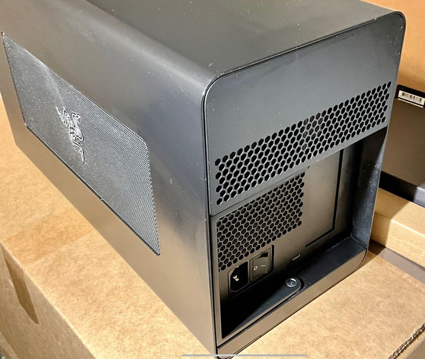 eGPU Razer Core X Підключення зовнішніх відеокарт