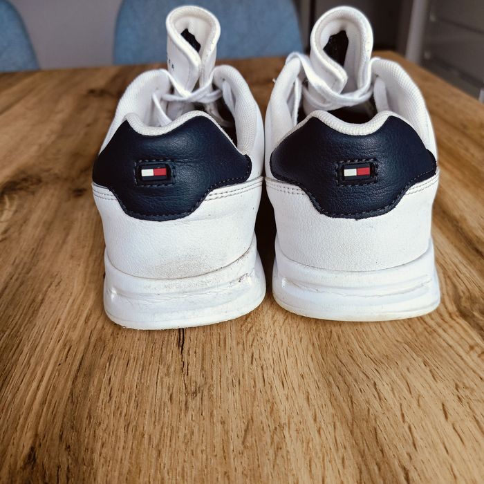 Buty Tommy Hilfiger białe 40