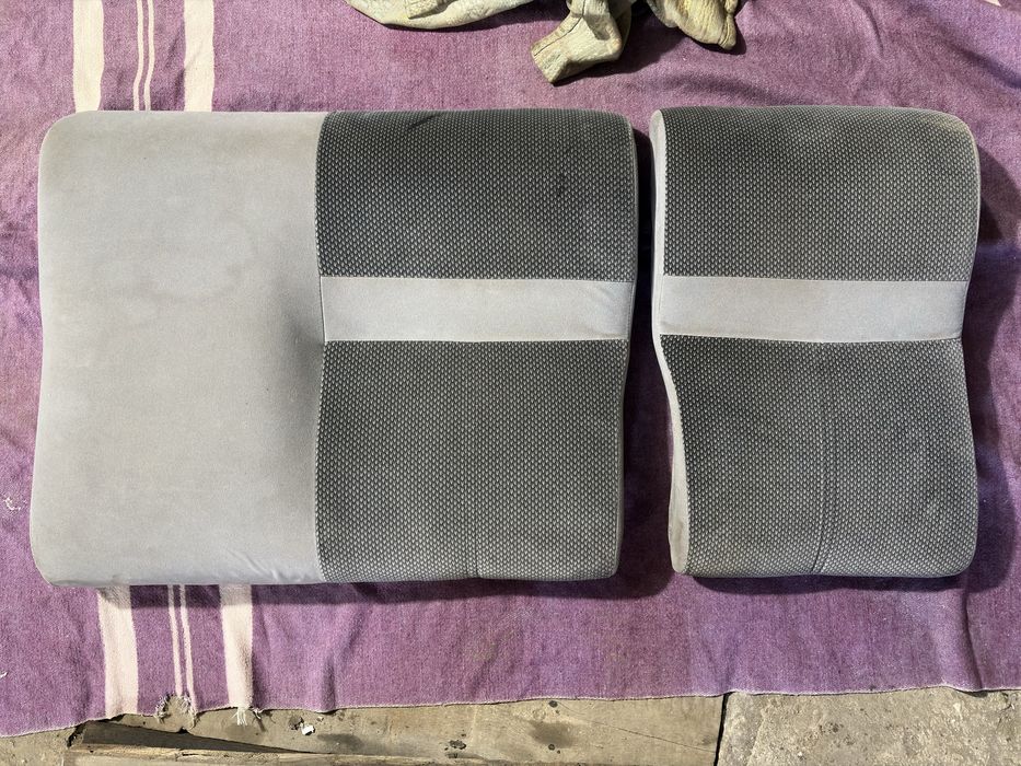 Комплект заднього ряду сидінь Ford Sierra