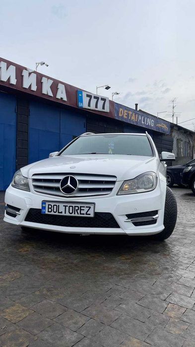 Шрот Розбірка запчастини W204 C-class/Разборка запчасти Мерседес W204