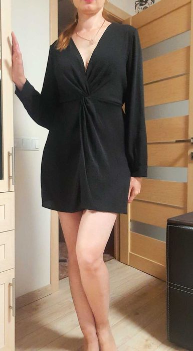 Актуальна сукня на запах Boohoo чорна, з вузлом, S-M