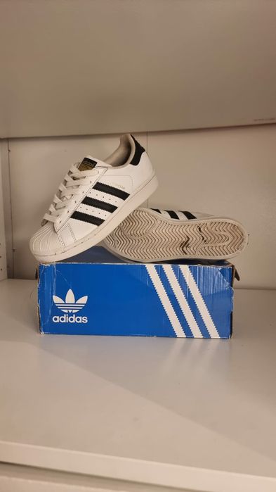 Adidas  super star clássico