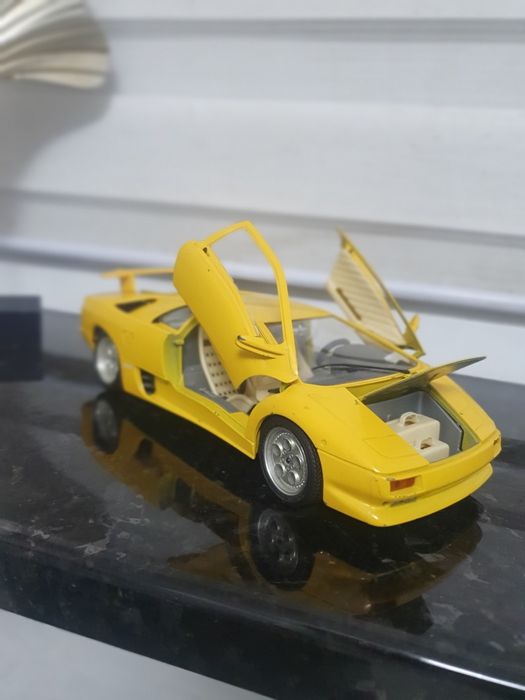 Металева Колекційна модель Lamborghini Diablo 1/18 гарний стан
