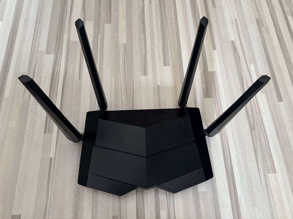 Szybki Router Wi-Fi Tenda AC10 AC1200 – Gigabitowy, Dual-Band
