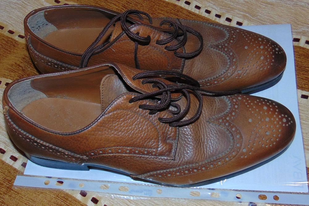 Sapatos castanhos Zara Man para homem - quase novos