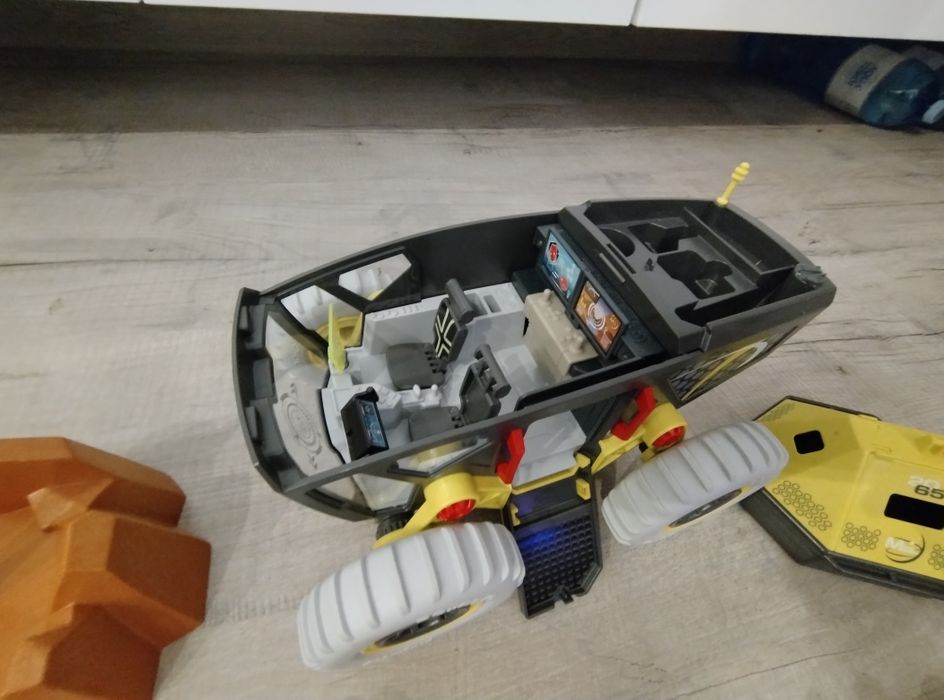 Playmobil 70888 ekspedycja na Marsa z pojazdami.