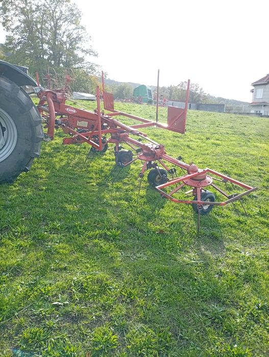 Virador/ Espalhador/ Volta-fenos Kuhn GF 6301 MH