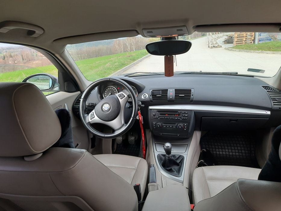 Bmw e87 120d.    .