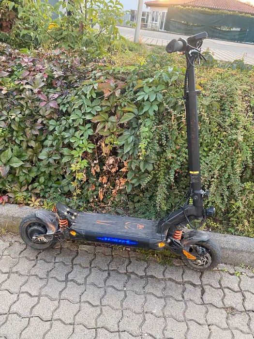 Hulajnoga elektryczna KuKirin G2 Master z oponą zapasową w zestawie