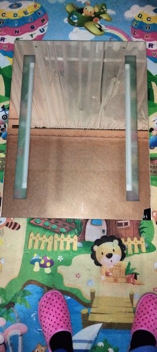 Дзеркало з підсвідкою