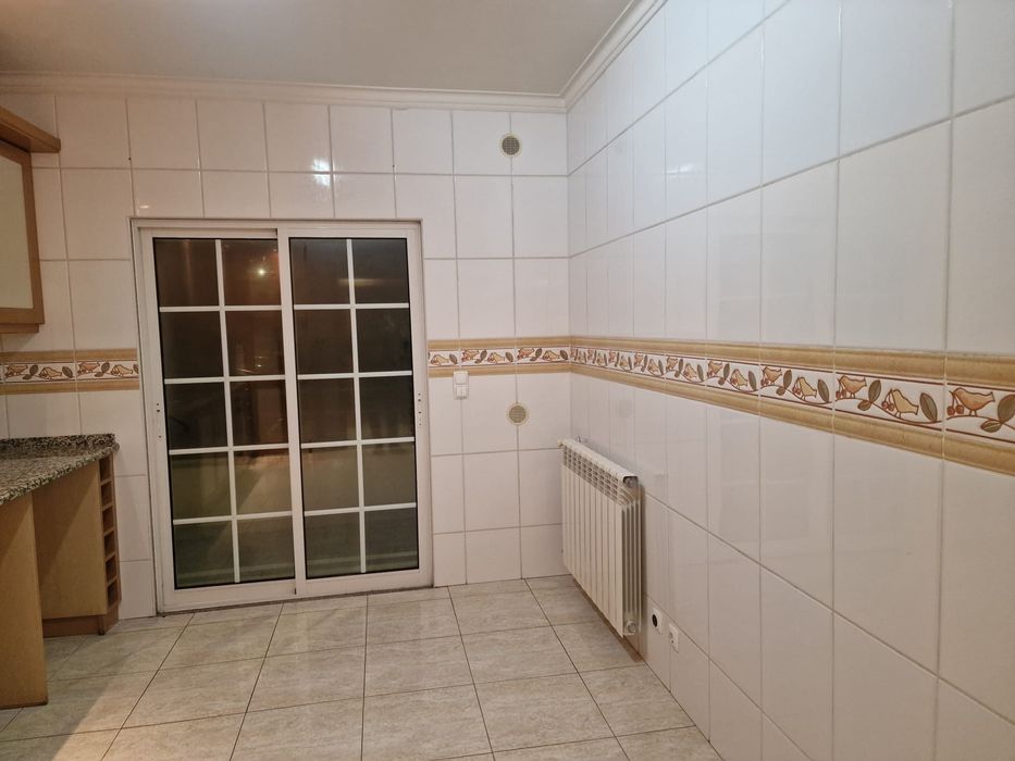 T2 para Arrendamento – Avenida Eugénio de Andrade, Fundão