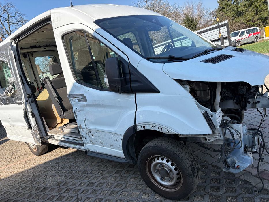 Ford Transit mk8 przed lift maska przód