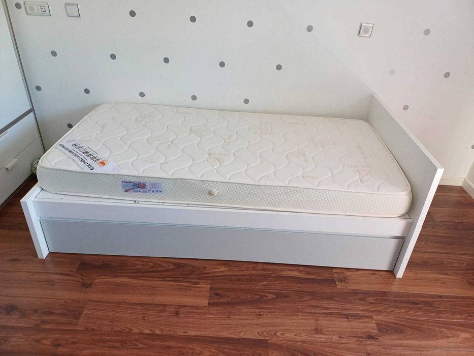 Berço convertível Trama Combi Cool – branco e cinza | 5 em 1