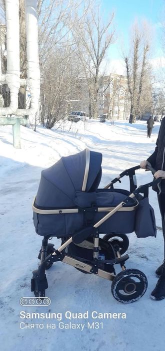 Продам детскую коляску