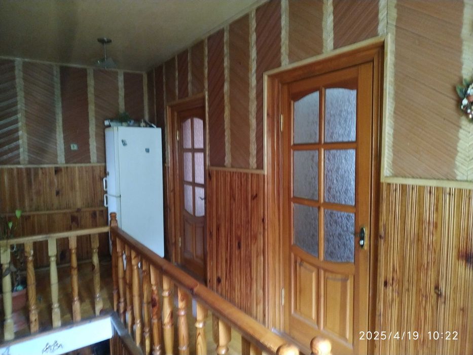 Продам 1/2 житлового будиноку.