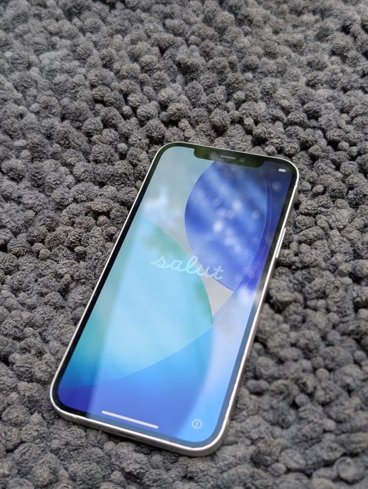 iPhone 12 128gb.