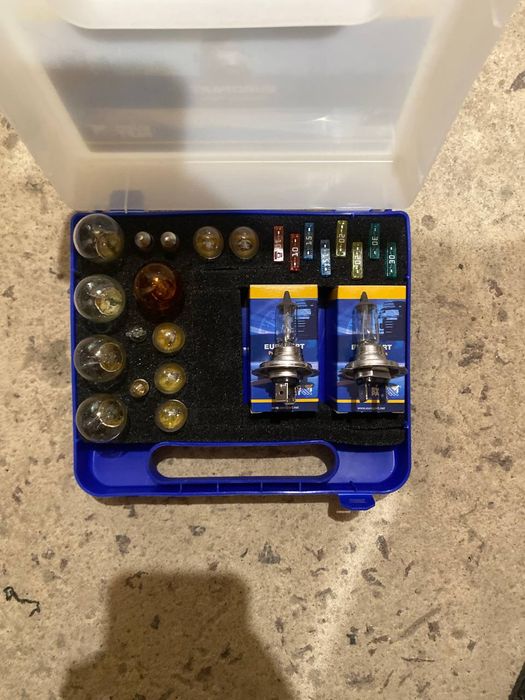 Продам набор лампочек 24v