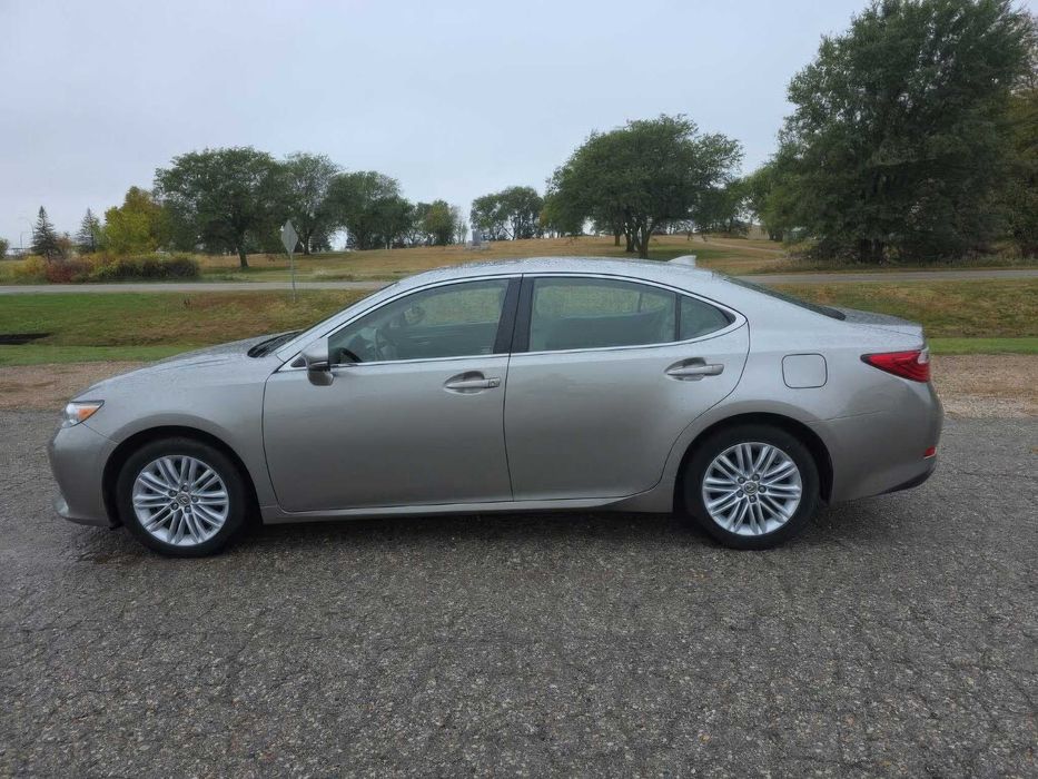 Lexus ES 350      2015