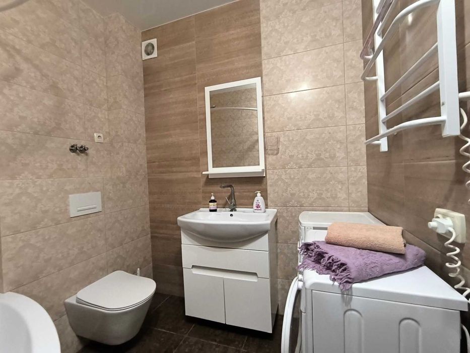 Посуточно свободна  своя новая евродвушка  ЖК Радужный 2+2