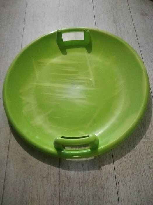 Санки ледянка разные.Лодка надувная детская на пляж.Германия