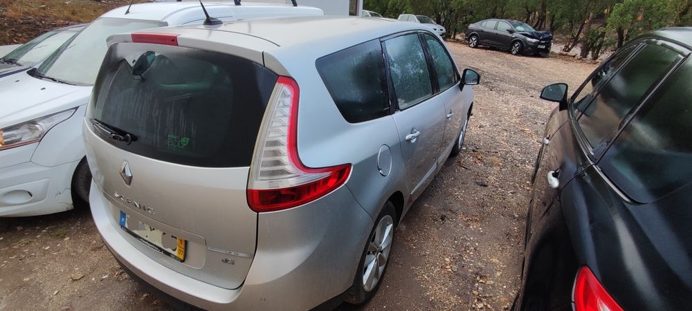 Renault Grand Scenic III 2011 7 lugares