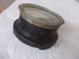 Zabytkowy duży amperomierz