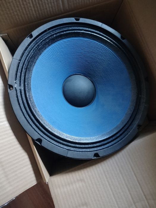 Głośnik do wzmacniacza basowego 300W HK07490