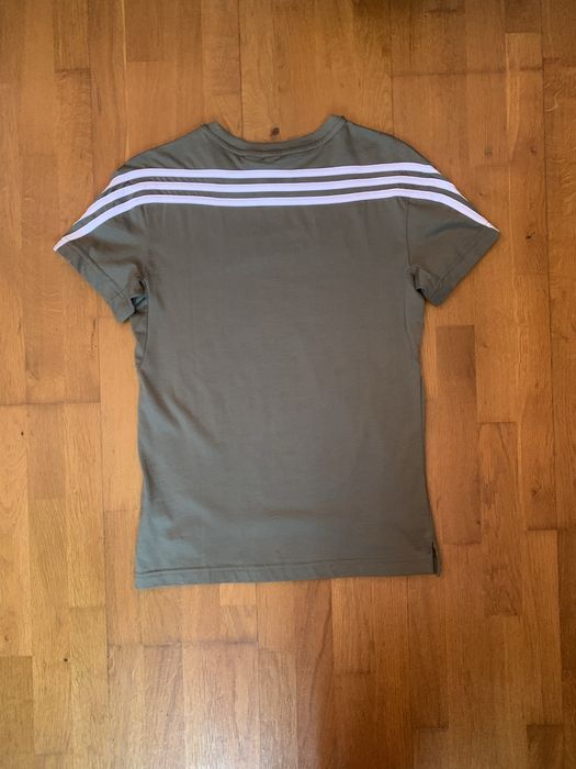 Футболка Adidas зелена жіноча
