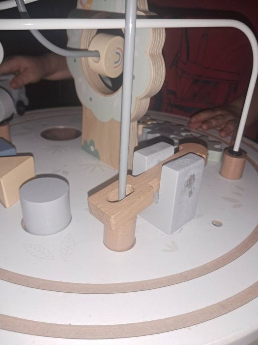 Stolik edukacyjny manipulacyjny