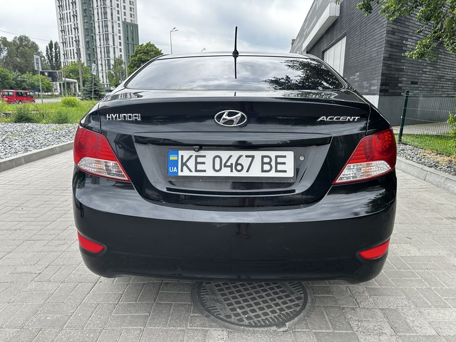 Hyundai Accent 2013 газ-бензин