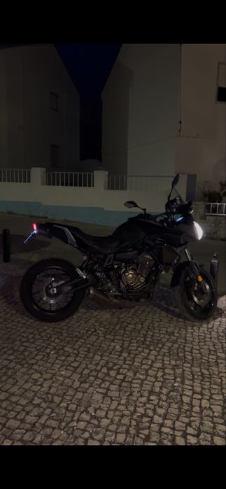 Tracer 700 em otimo estado