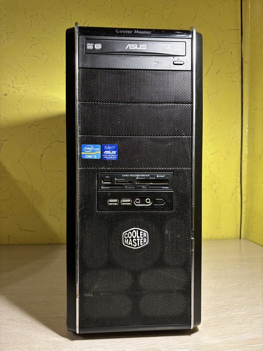 Компютер з монітором