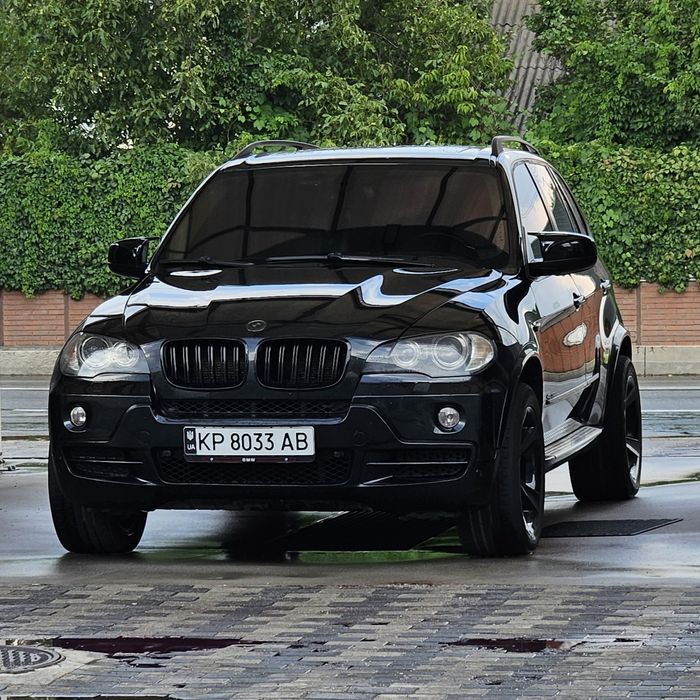 BMW X5 E70 продаж