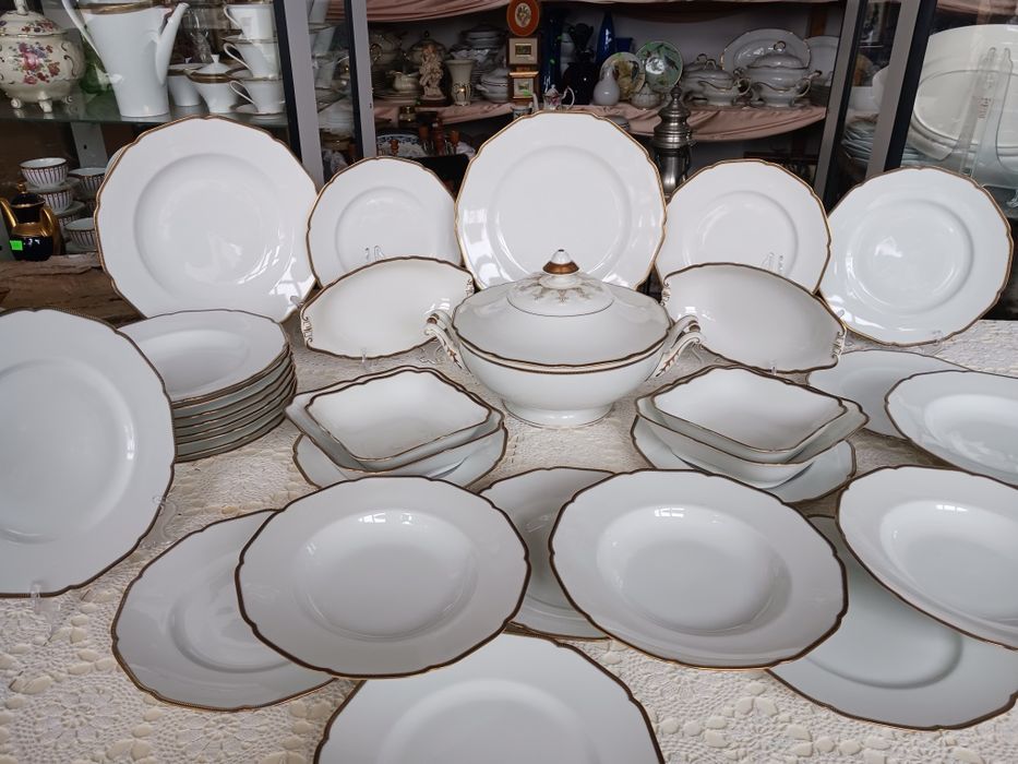Hutschenreuther 12 osób serwis obiadowy porcelana biala