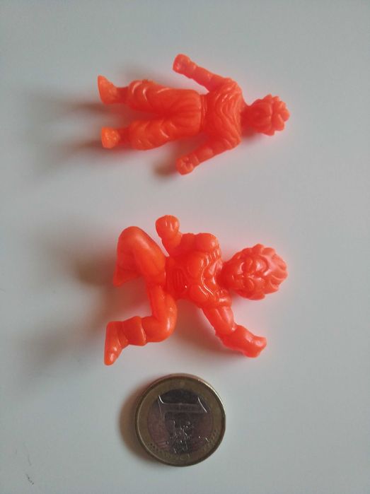 Figuras monocromáticas Dragon Ball