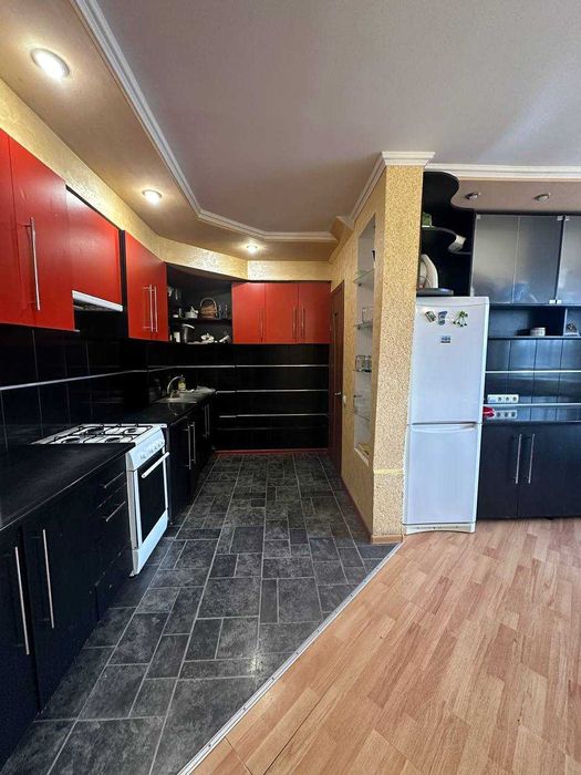 Продам 3к квартиру в центрі калуша з ремнтом.єВідновлення.Держпрограми