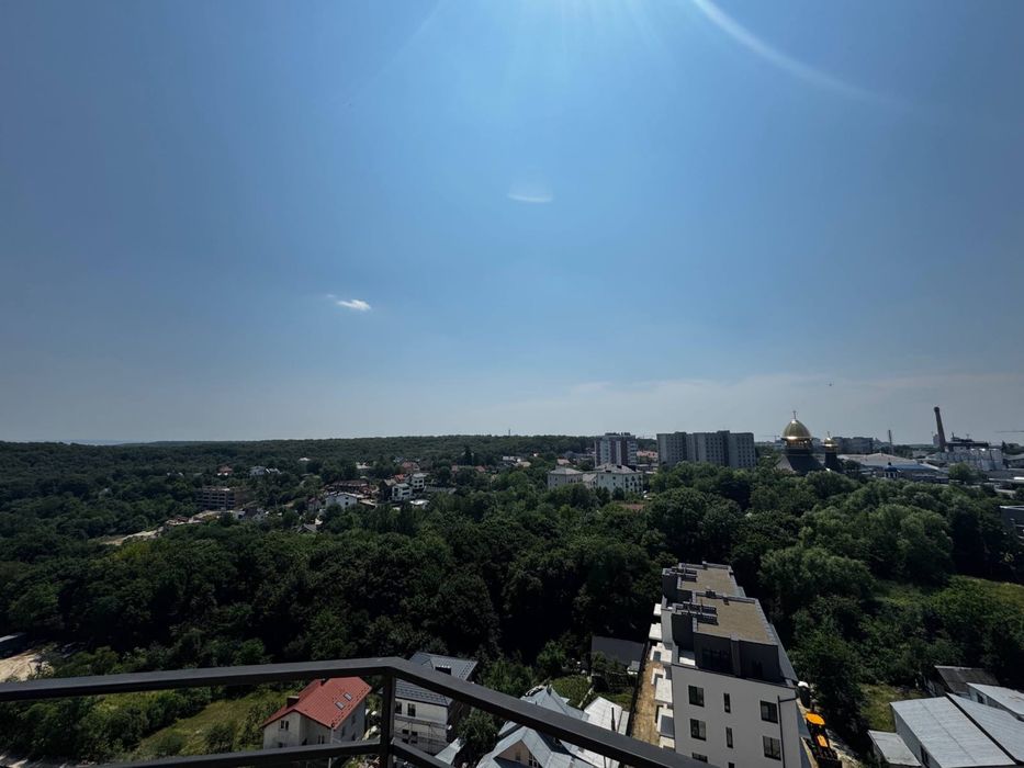 Продаж 2- кімнатної квартири по вулиці Лисинецькій ( р-н Пасічної) поруч парк