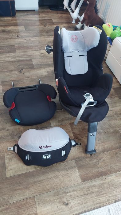 Fotelik samochodowy zestawCYBEX Solution X-fix.