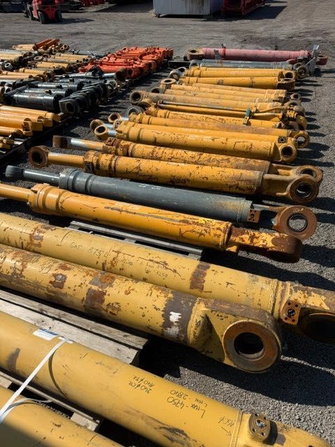 siłownik hydrauliczny przemysłowy L 1000 MM UŻYWANY