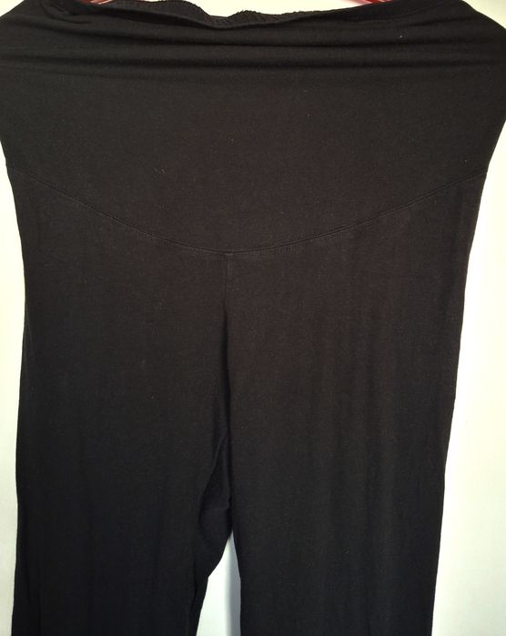 Спортивные трикотажные брюки и лосины для беременных