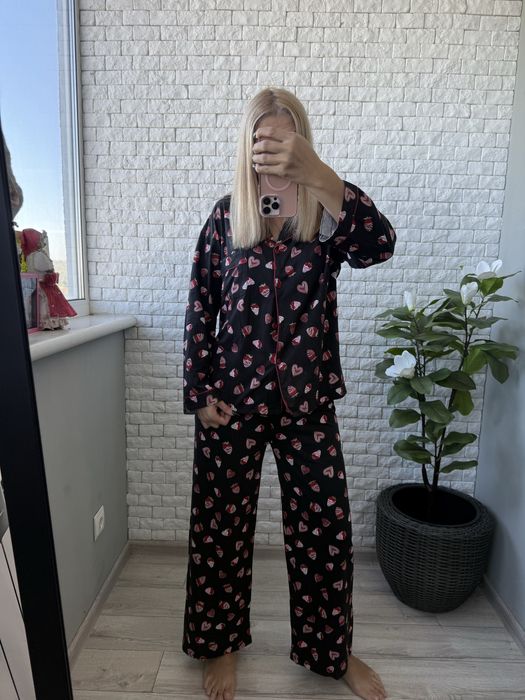 Жіноча піжама з сердечками — м’яка, затишна та стильна