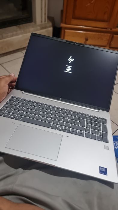 HP EliteBook 6 G1I  16