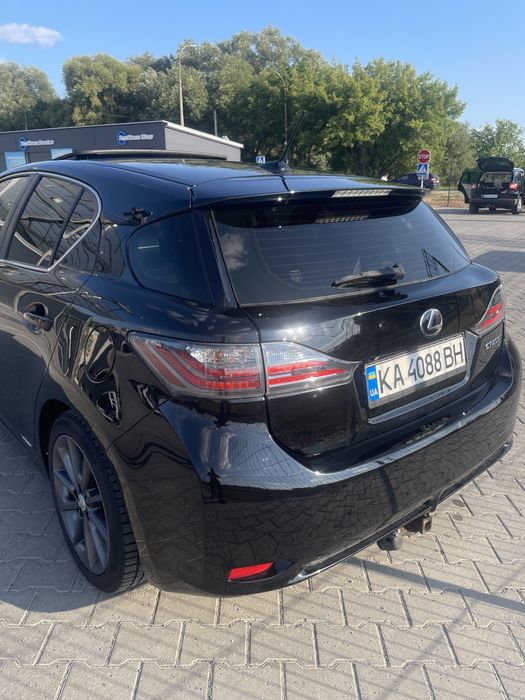Lexus ct 200h 2013р