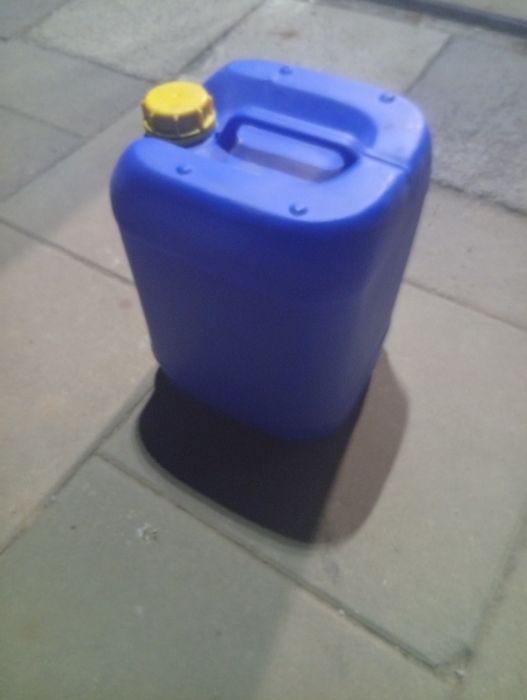 Karnister 40l stan bardzo dobry