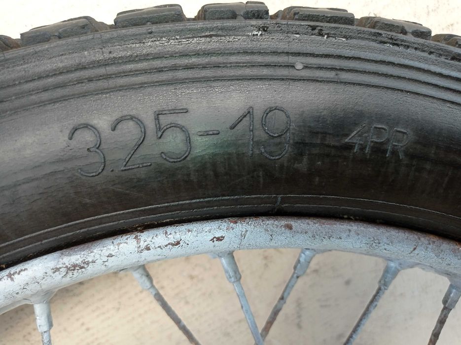 Koło 19 cali - WFM - WSK - opona Degum 1968 rok - jak nowa !