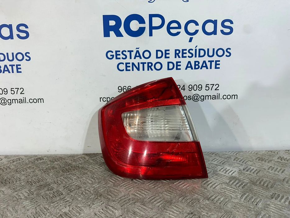Farolim Original Esquerdo Tras Traseiro Skoda Rapid NH3 5JH945095