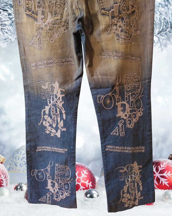 Джинси жіночі з вишивкою Christian Dior