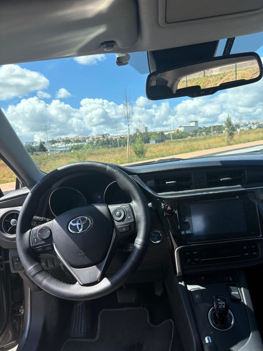 Toyota Auris Touring Sports 1.8  Hybrid GPL