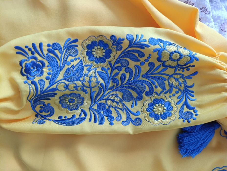 Вишиванка жіноча 48р.