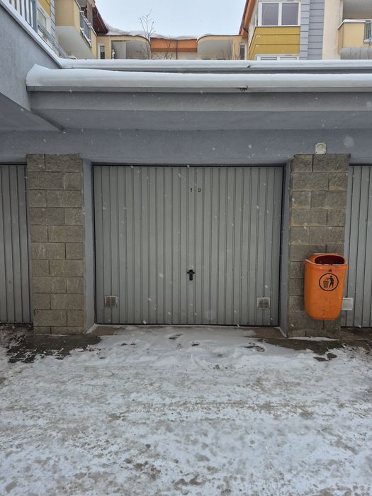Garaż ul.Jaspisowa